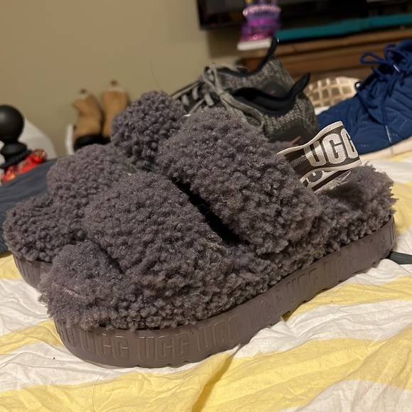 Athletic shoes I am looking to sale. All are size 7 or 7 1/2 messages pm for $ - Picture 3 of 9